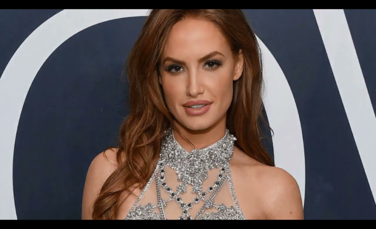 Haley Kalil’s Net Worth: Early Life, Career, Personal Life & Many